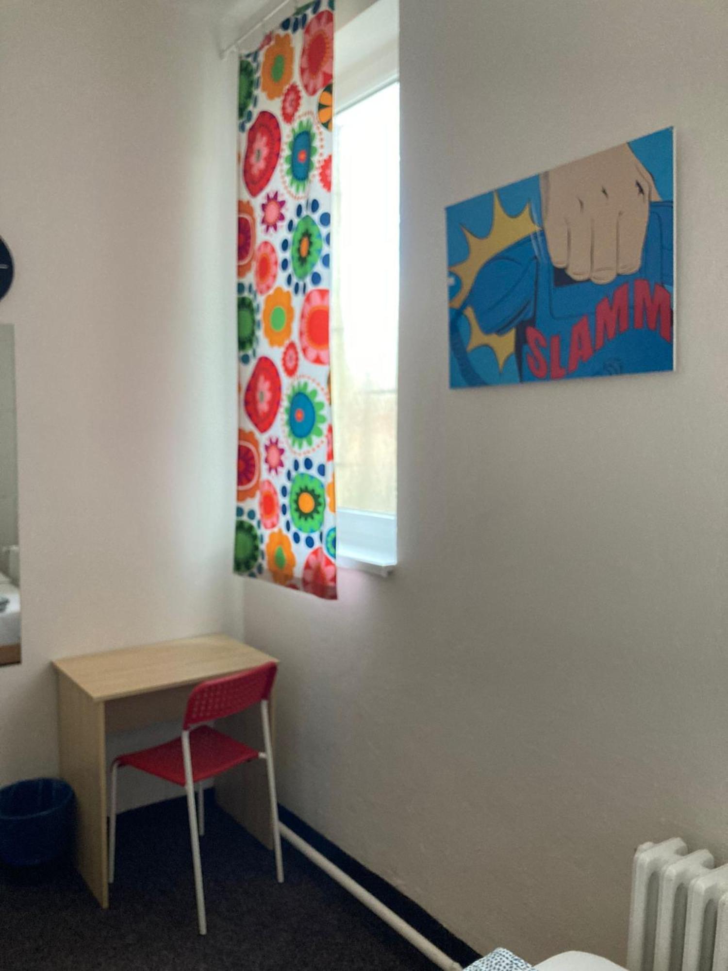 Hostel Praha Ladvi Eksteriør billede